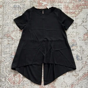 Women’s Black Short Sleeve Blouse Open Back Elevated Basic Staple Minimalist